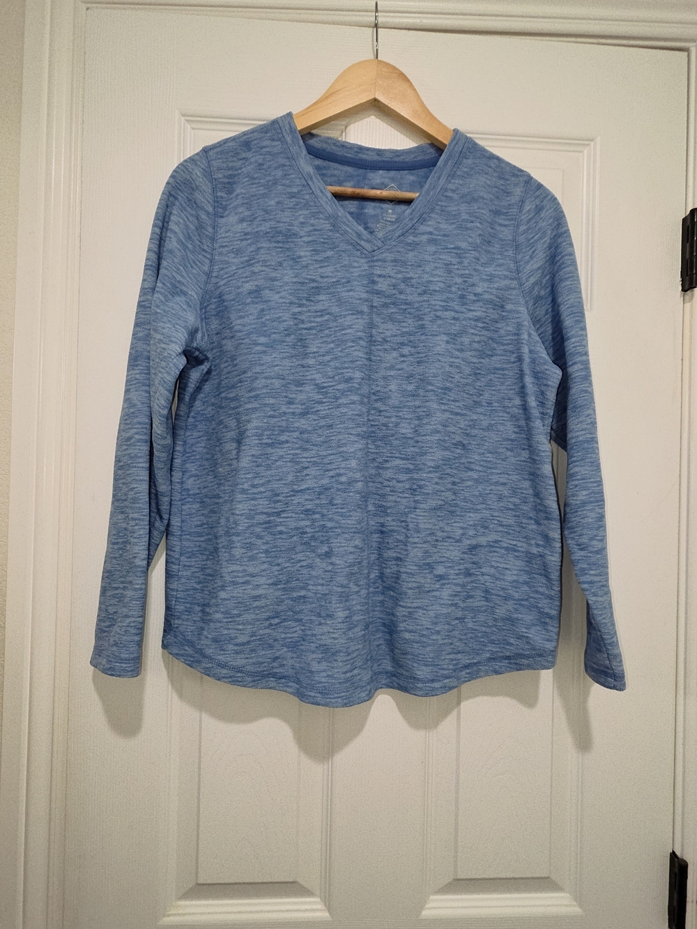 St. John's Bay Heather Blue Long Sleeve V-Neck Top